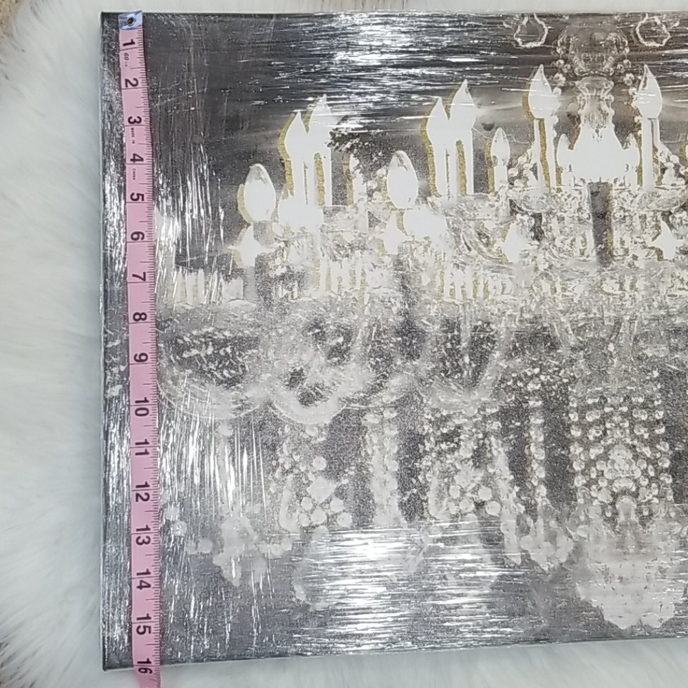 👑👑👑NEW Chandelier Canvas Art👑👑👑 - Picture 3 of 8